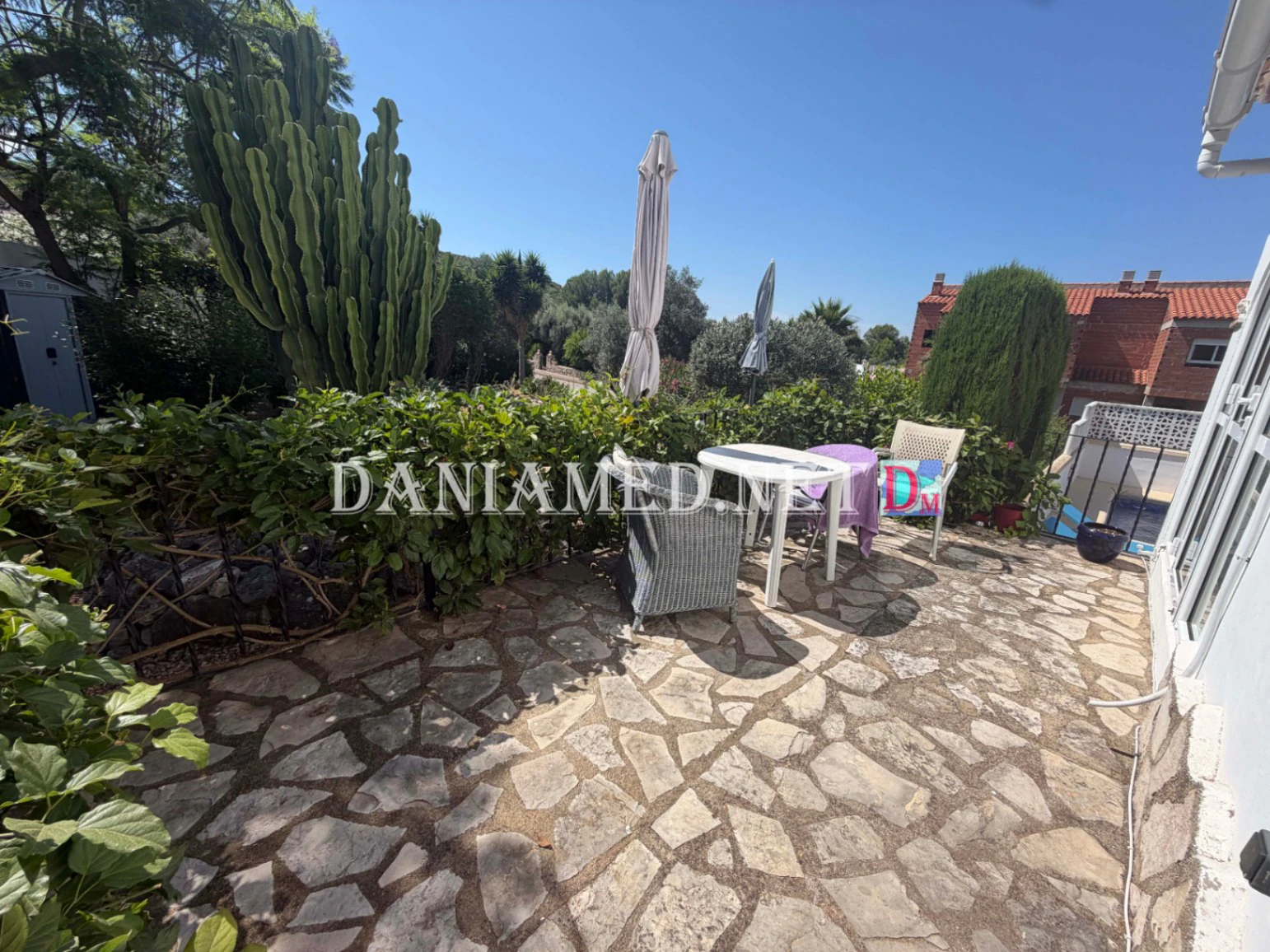 Montejune2 - Hoekwoning met privézwembad in El Ràfol d'Almúnia