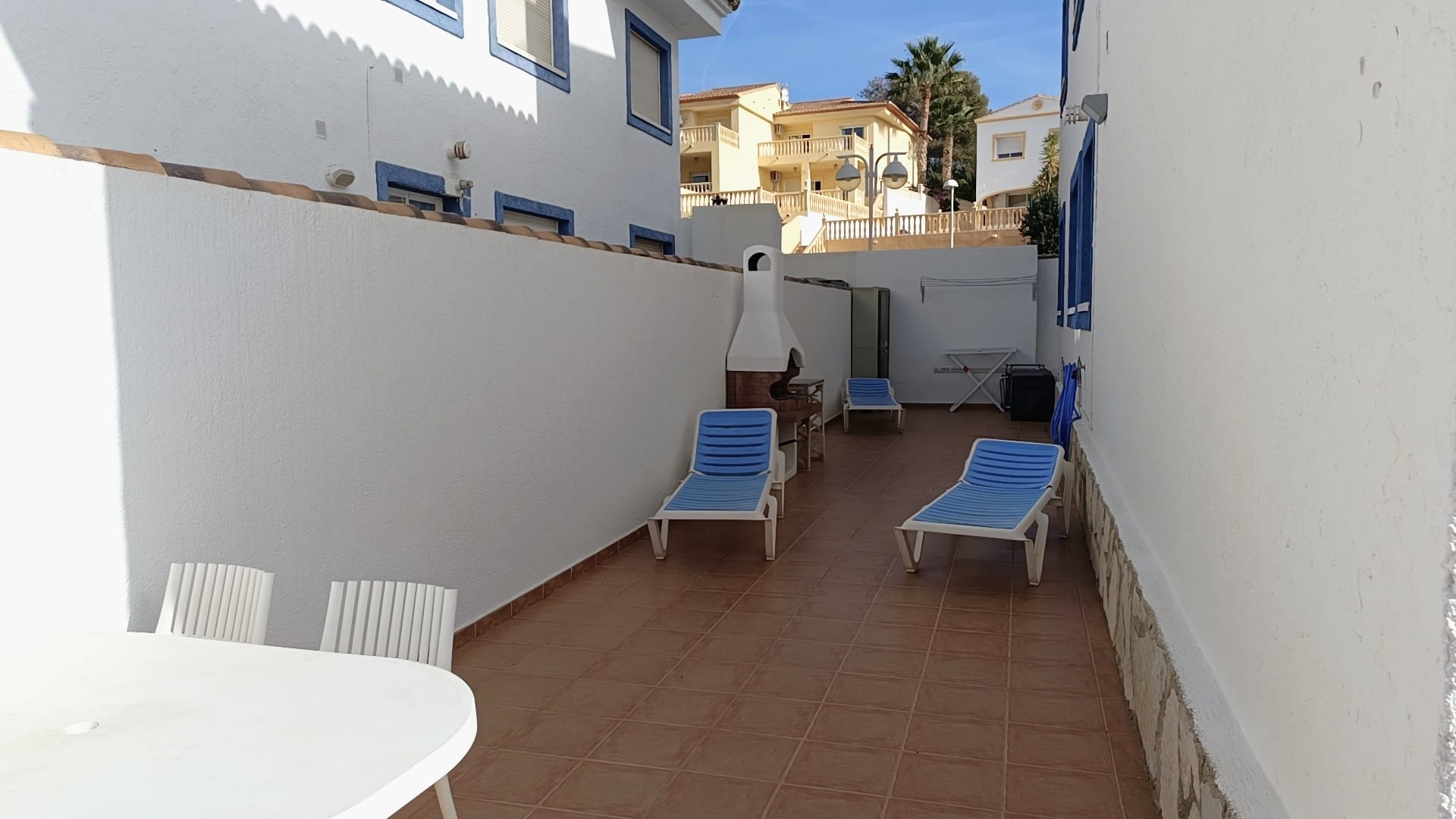 Piso con 2 dormitorios con gran terraza, piscina y parking en zona Casanova de Calpe