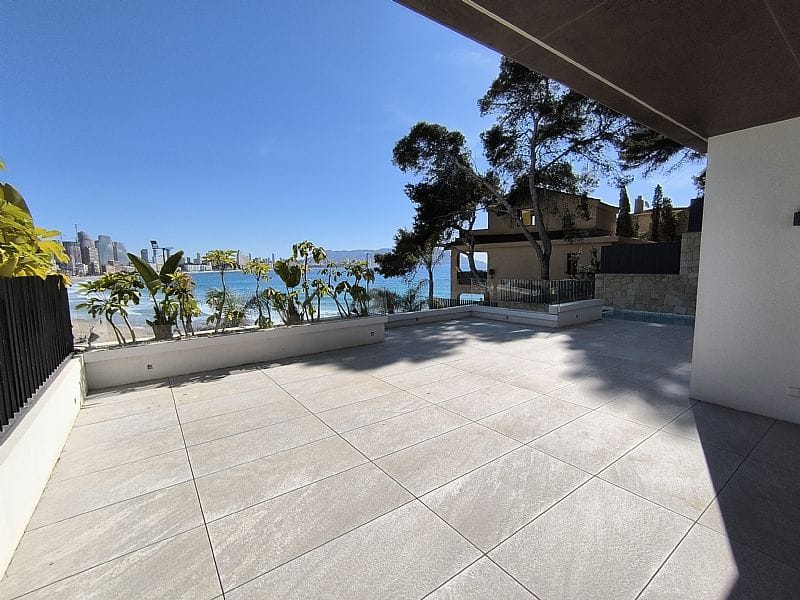 ÚLTIMO Chalet de lujo en venta en Benidorm con 4 habitaciones y piscina privada