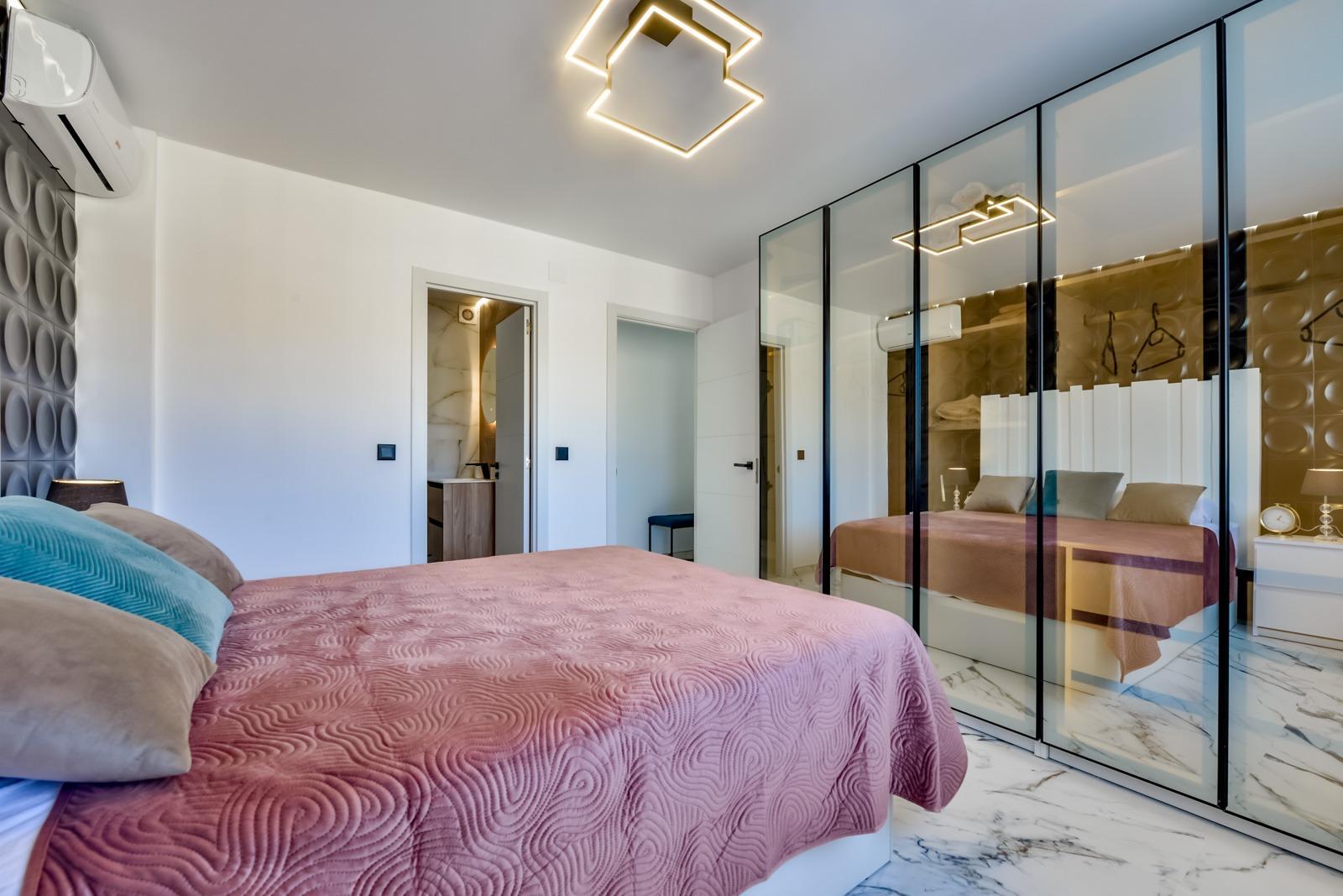 Ático de 3 dormitorios en el centro de Calpe con piscina