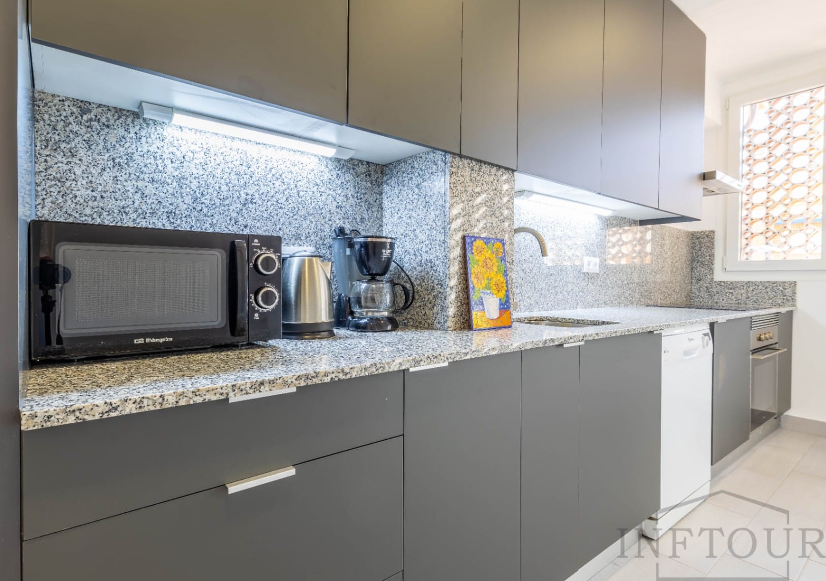 Apartamento de 2 dormitorios con piscina, cetro Calpe. Alquiler de temporada