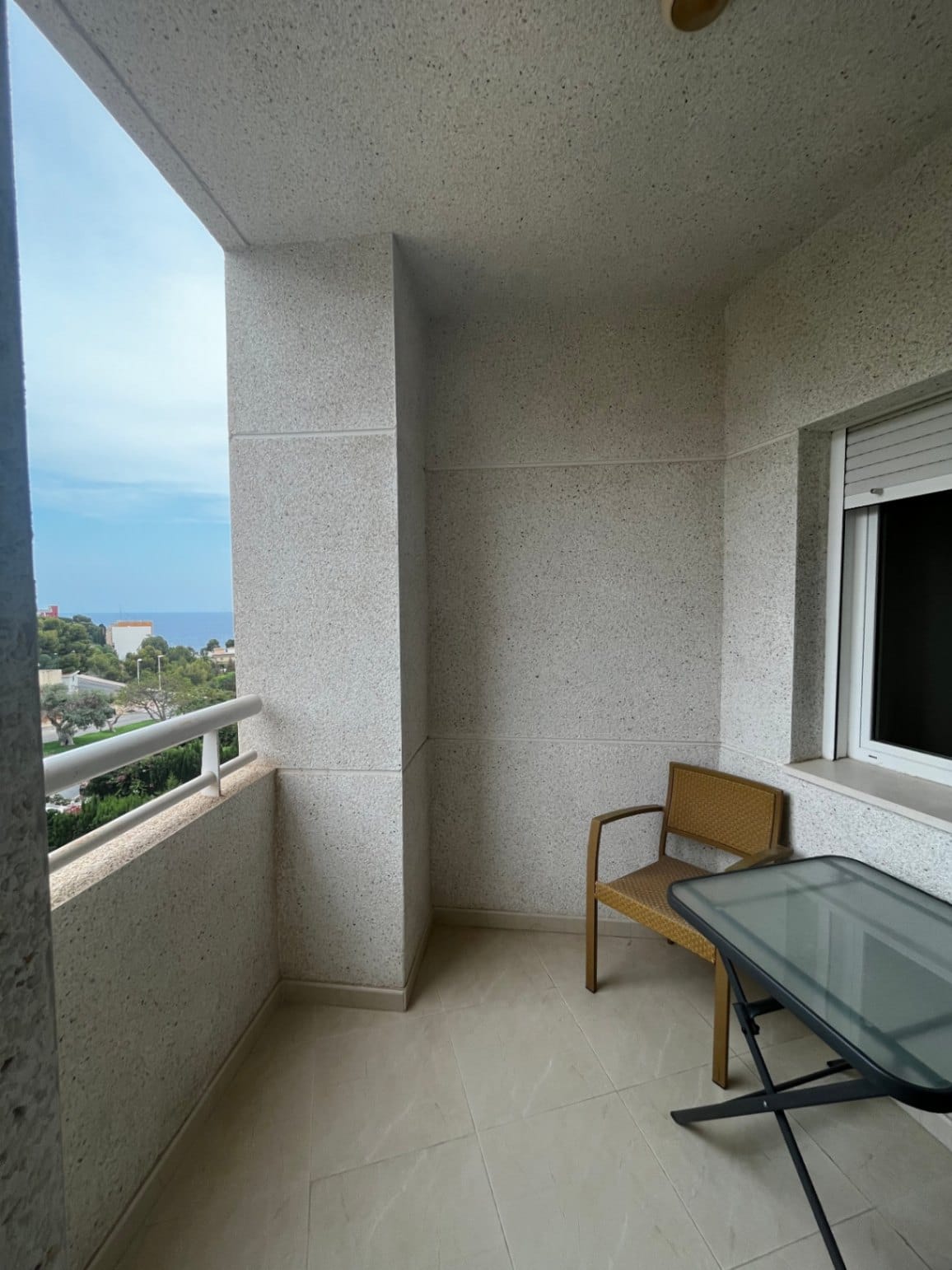 Apartamento con vistas al mar 2 dormitorios y 2 baños y parking, Calpe
