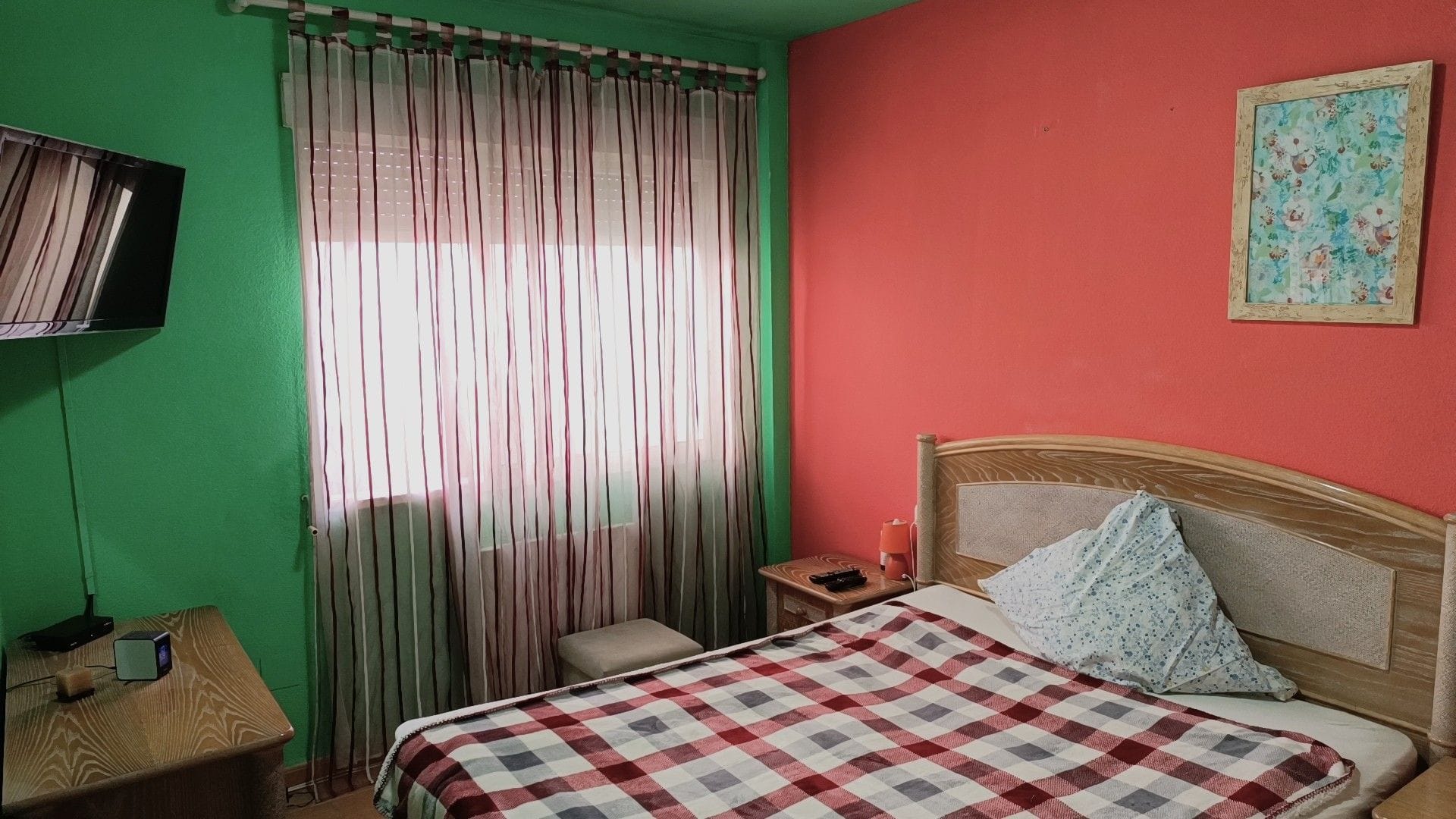 Apartamento de 2 dormitorios con terraza, parking y piscina en Calpe