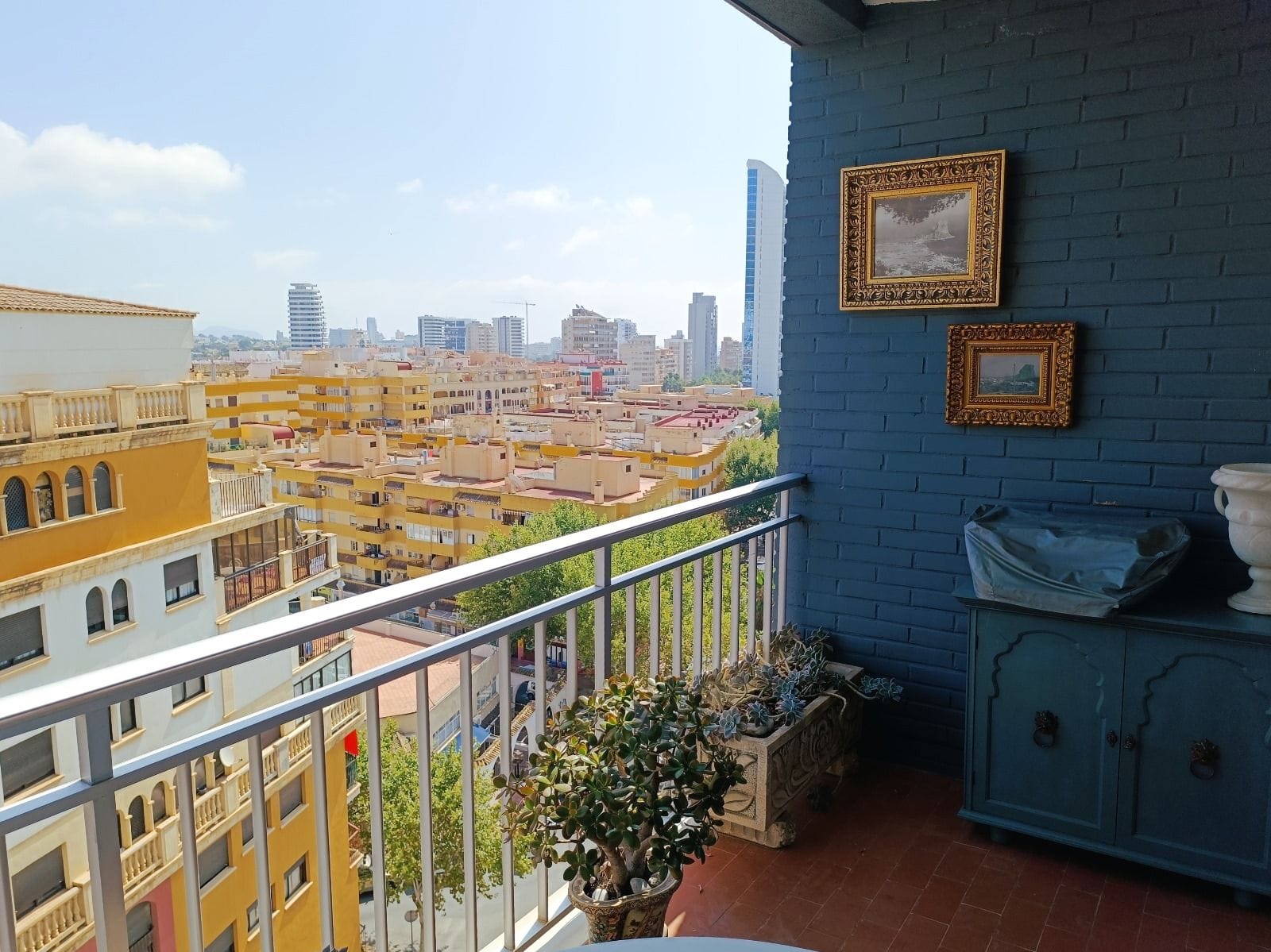 Apartamento renovado de 2 dormitorios en centro de Calpe