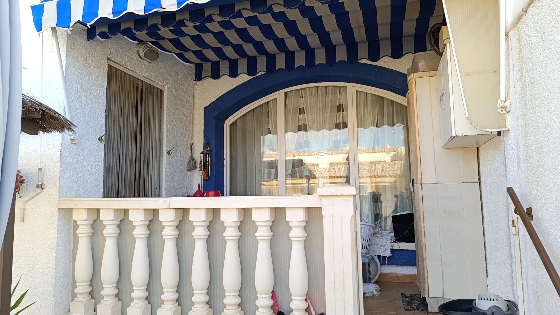 Apartamento de 2 dormitorios con terraza, parking y piscina en Calpe