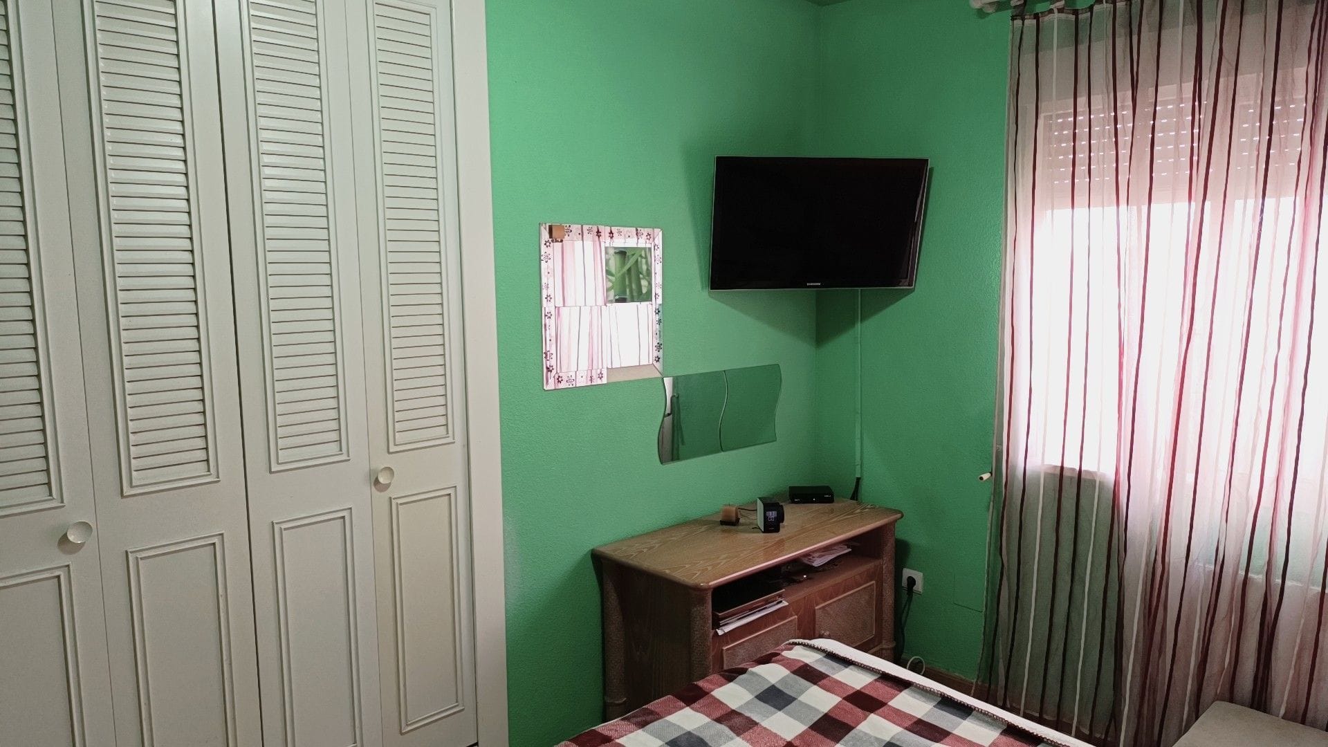 Apartamento de 2 dormitorios con terraza, parking y piscina en Calpe