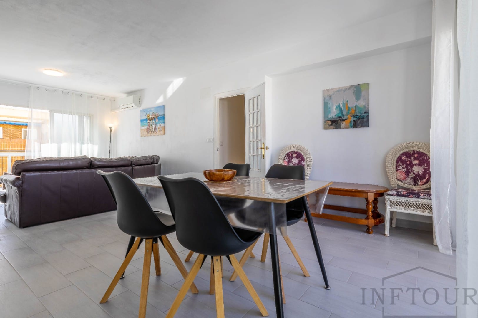 Apartamento de 2 dormitorios con piscina, cetro Calpe. Alquiler de temporada