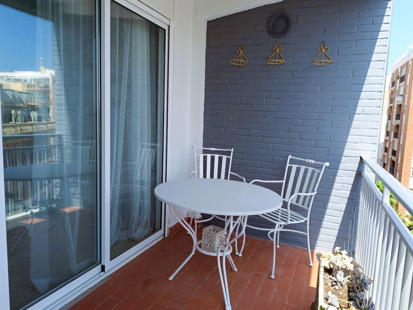 Apartamento renovado de 2 dormitorios en centro de Calpe