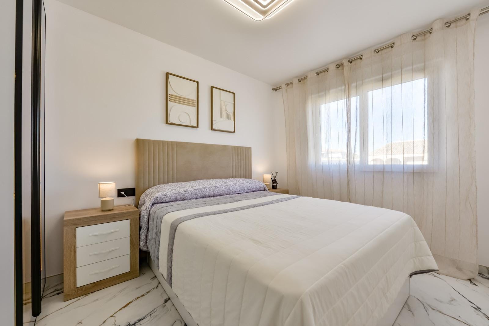 Ático de 3 dormitorios en el centro de Calpe con piscina