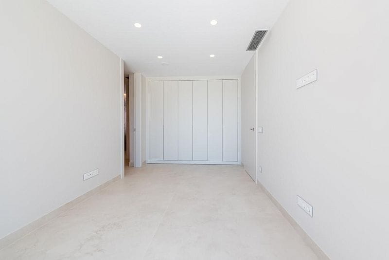 ÚLTIMO Chalet de lujo en venta en Benidorm con 4 habitaciones y piscina privada