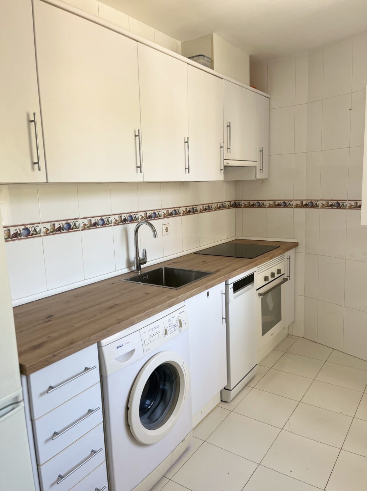 Apartamento con vistas al mar 2 dormitorios y 2 baños y parking, Calpe