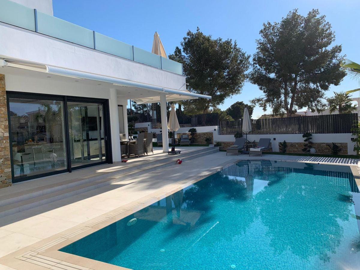 Villa in Sale in Calpe, Calpe, Alicante