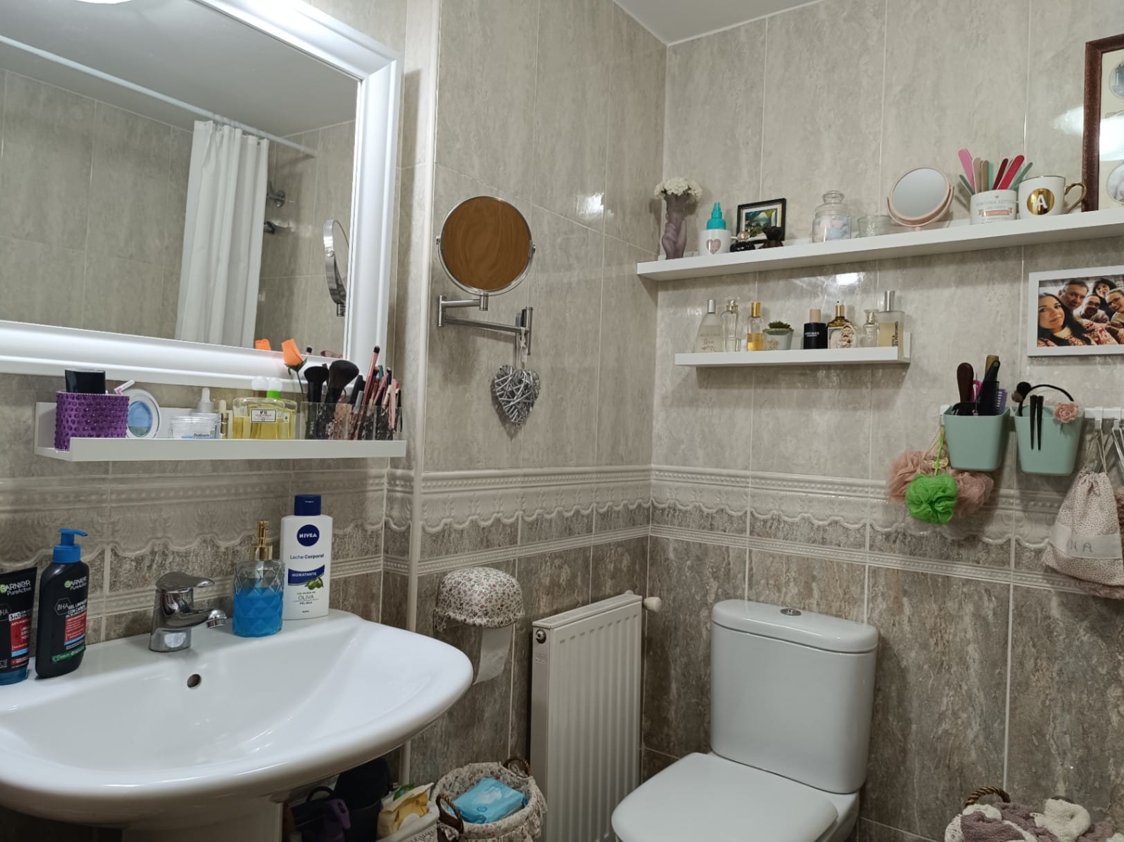 Amplio apartamento de 2 dormitorios y piscina en centro de Calpe