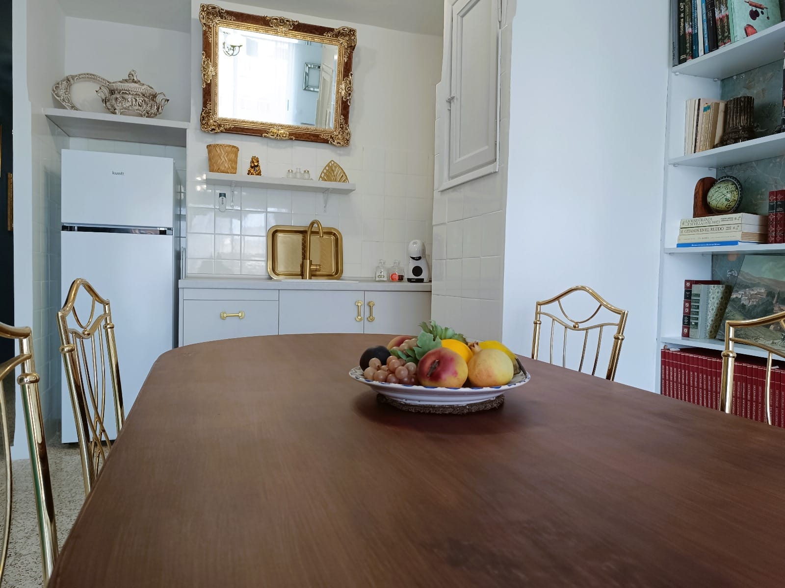 Apartamento renovado de 2 dormitorios en centro de Calpe
