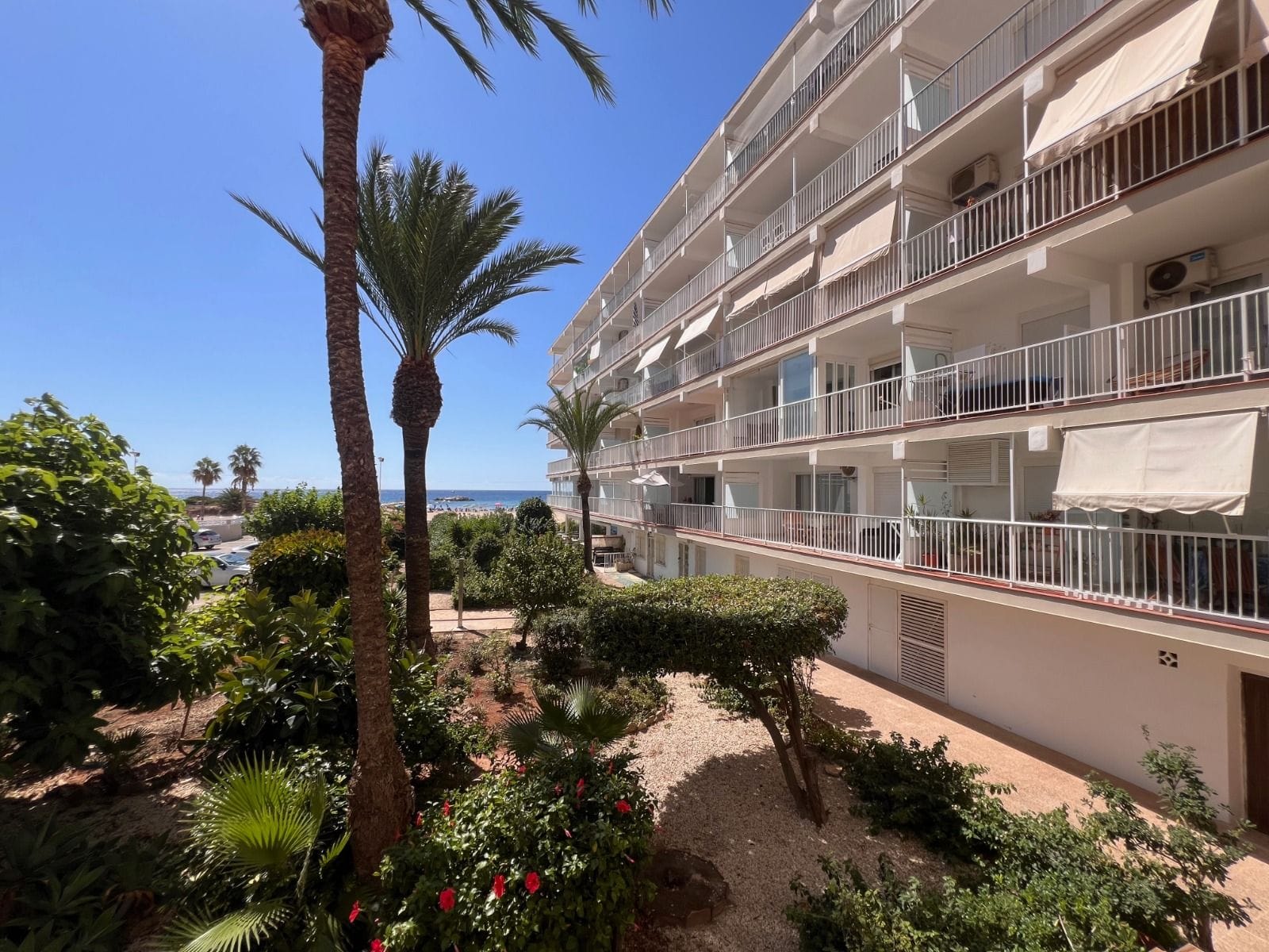 Apartamento en Calpe con 3 dormitorios y garaje en venta