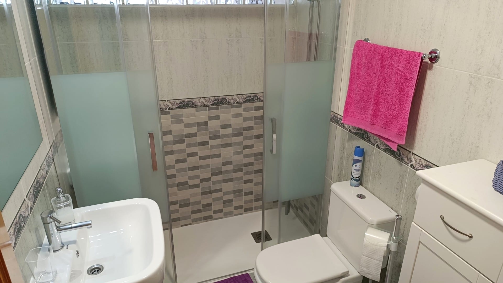 Piso con 2 dormitorios con gran terraza, piscina y parking en zona Casanova de Calpe
