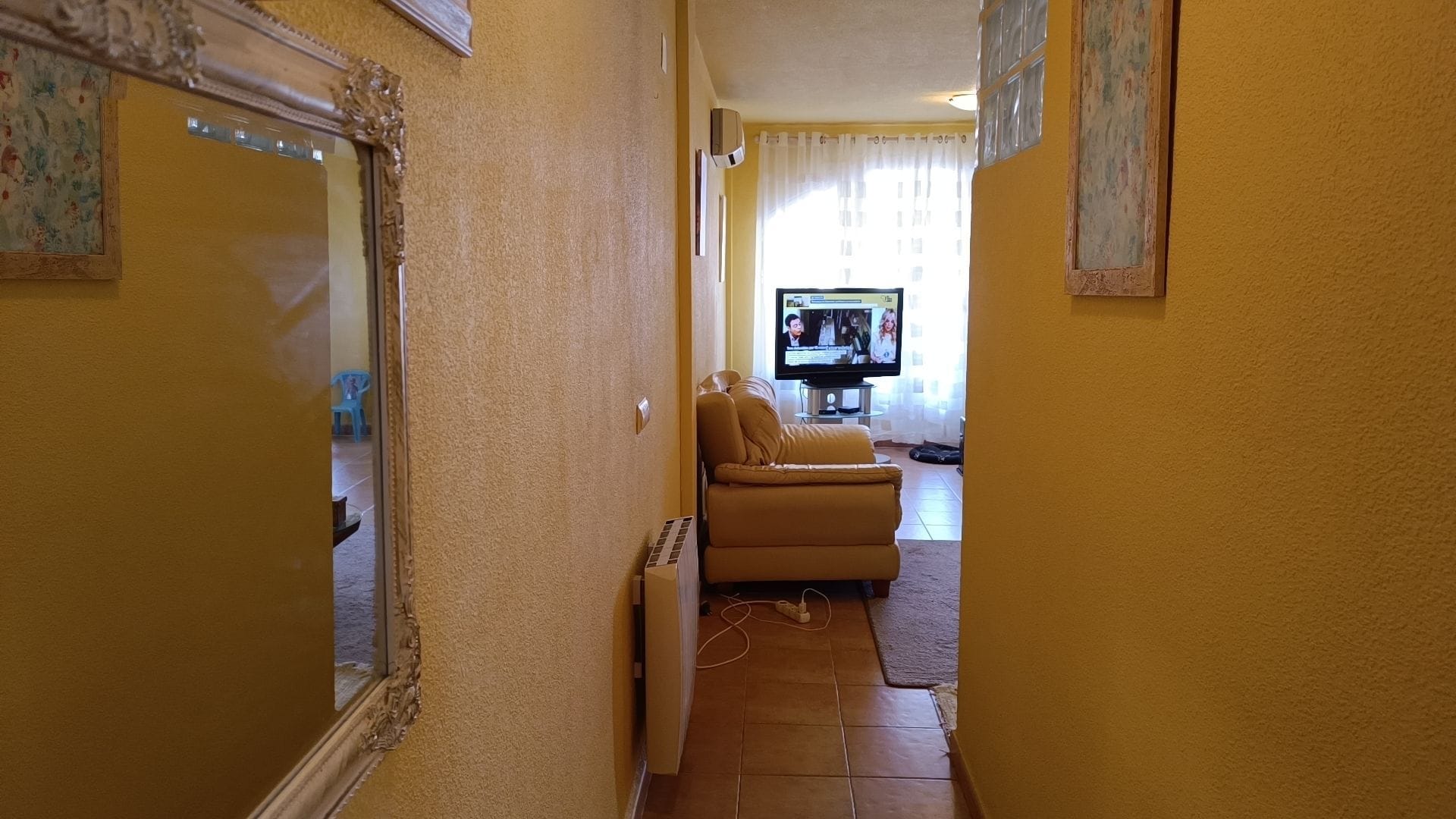 Apartamento de 2 dormitorios con terraza, parking y piscina en Calpe