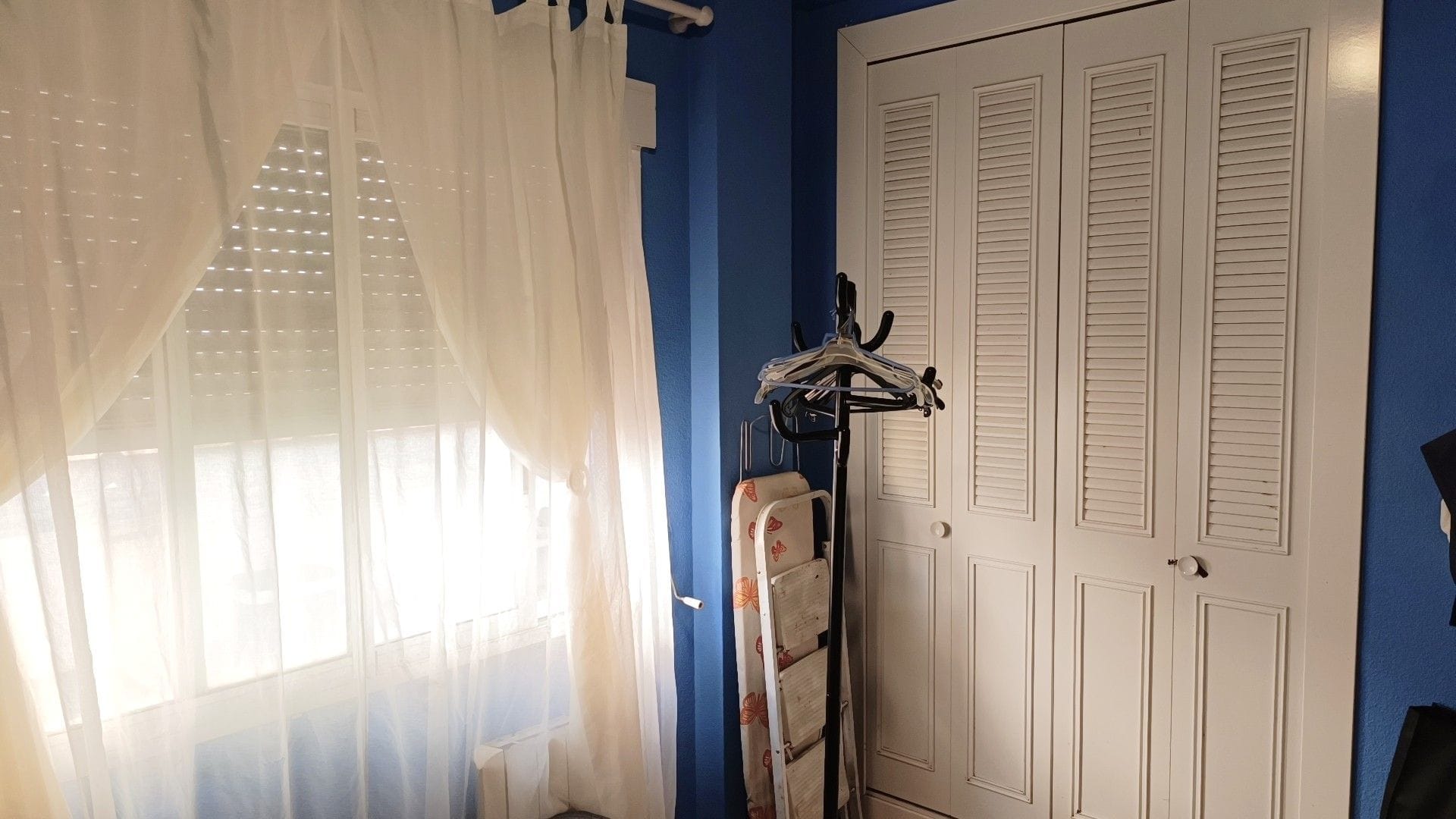 Apartamento de 2 dormitorios con terraza, parking y piscina en Calpe