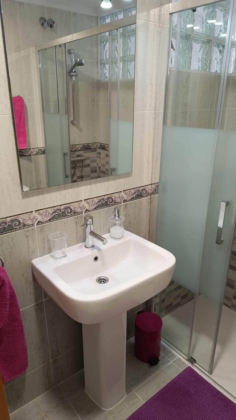 Piso con 2 dormitorios con gran terraza, piscina y parking en zona Casanova de Calpe