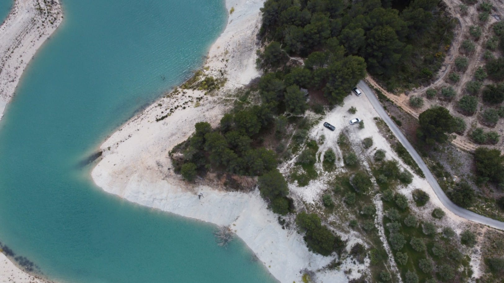Terreno en venta en Guadalest, Alicante - 12,000 m²