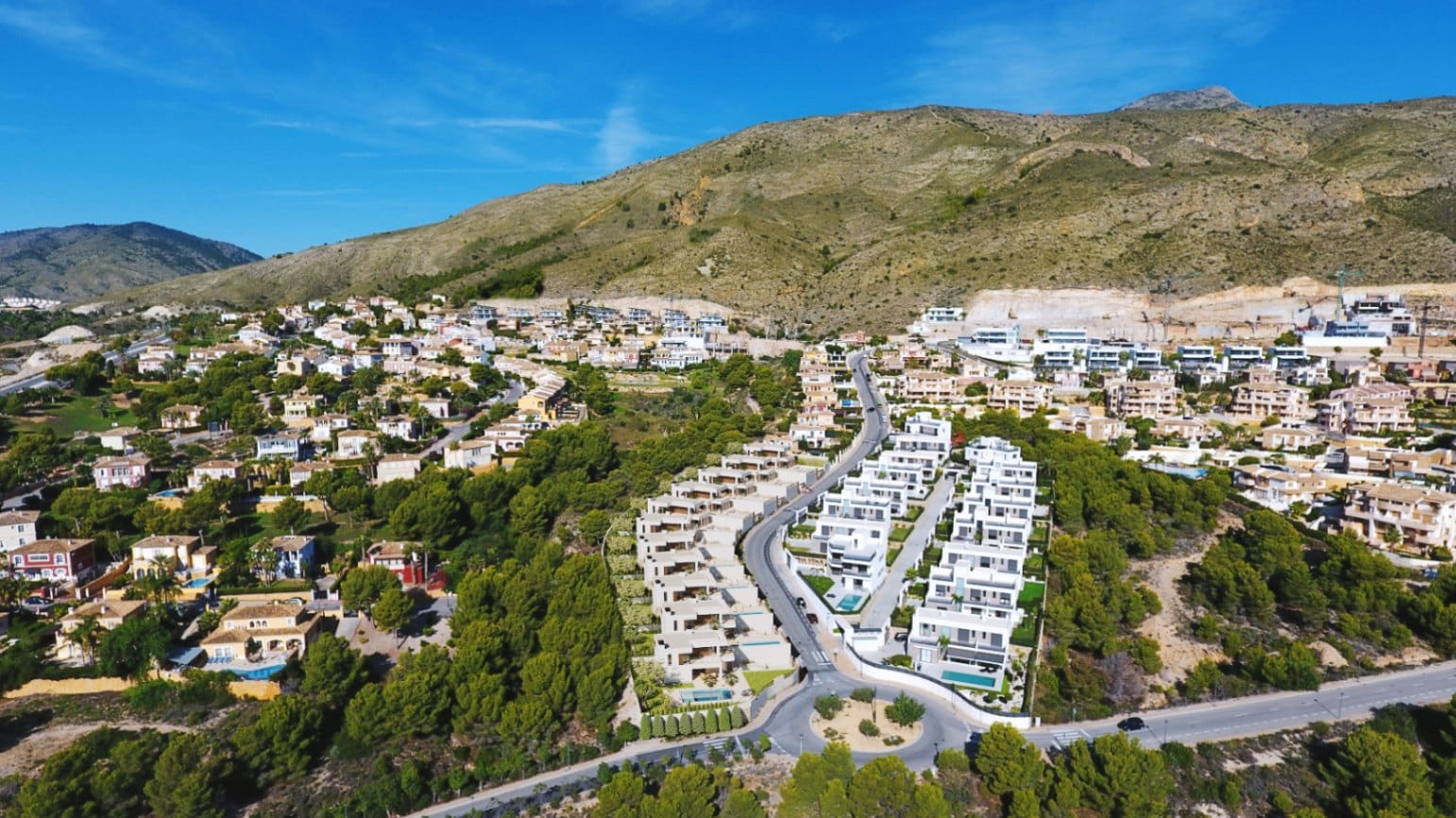 Villa en Venta en Sierra Cortina, Finestrat, Alicante