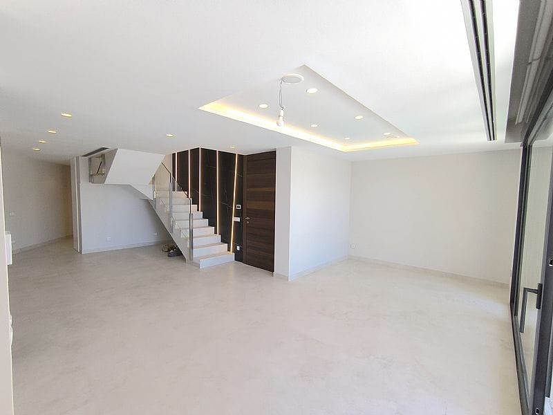 ÚLTIMO Chalet de lujo en venta en Benidorm con 4 habitaciones y piscina privada
