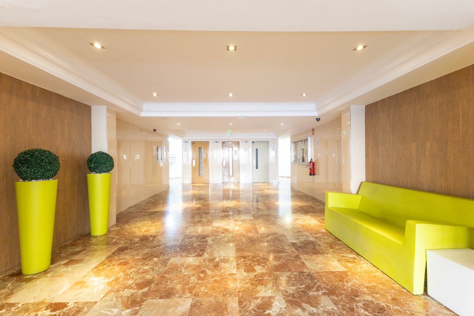 Apartamento reformado de 2 dormitorios con vistas al mar en Calpe