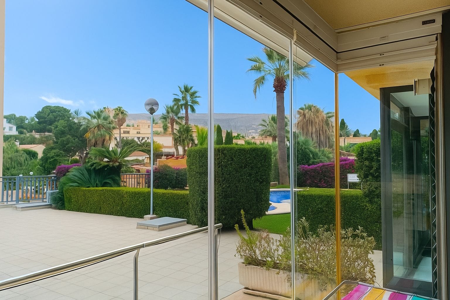 Apartamento de 2 dormitorios reformado con piscina en Manzanera–Tosal, Calpe