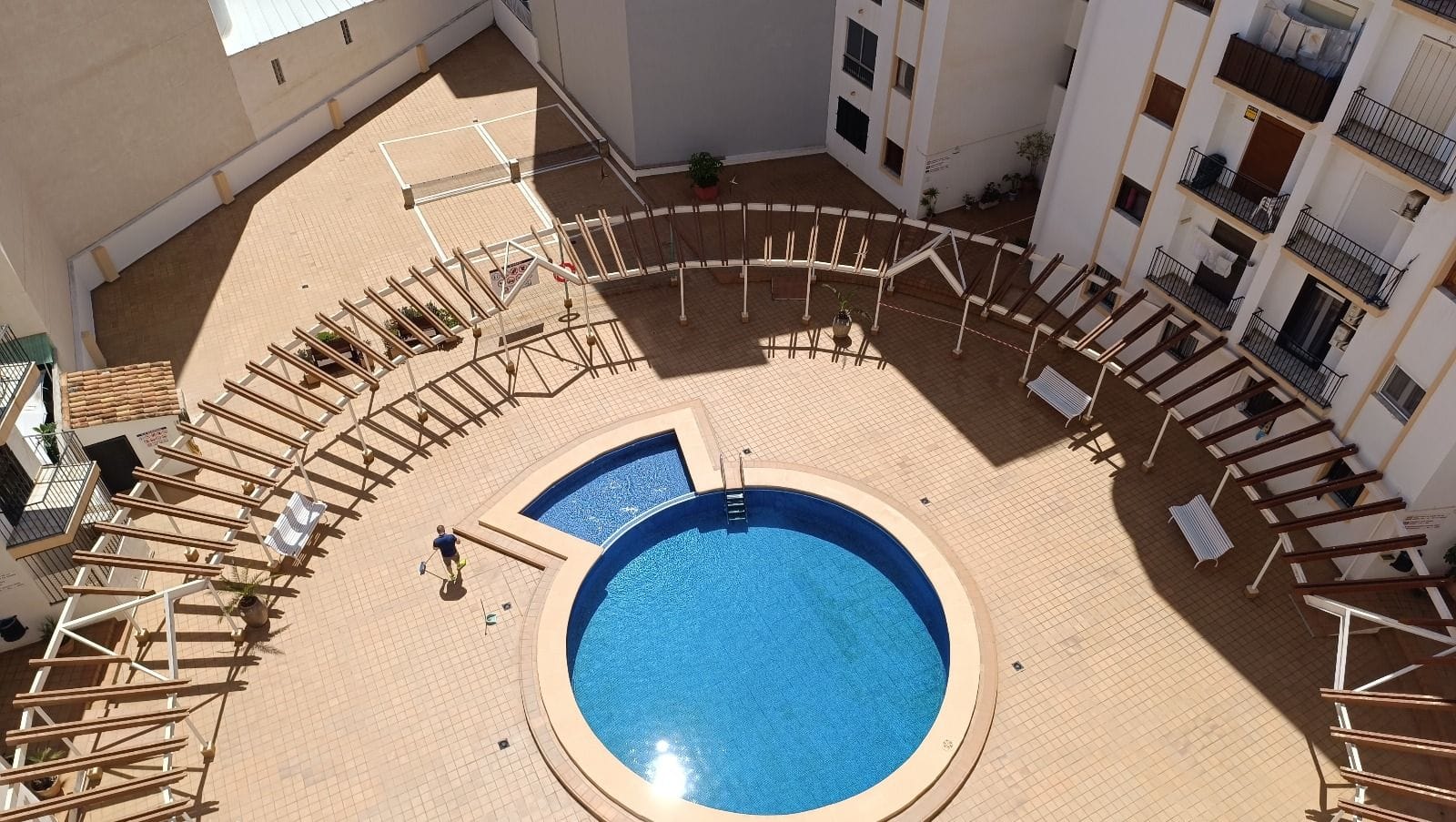 ¡Precioso ático a un paso de la Playa Arenal en Calpe!