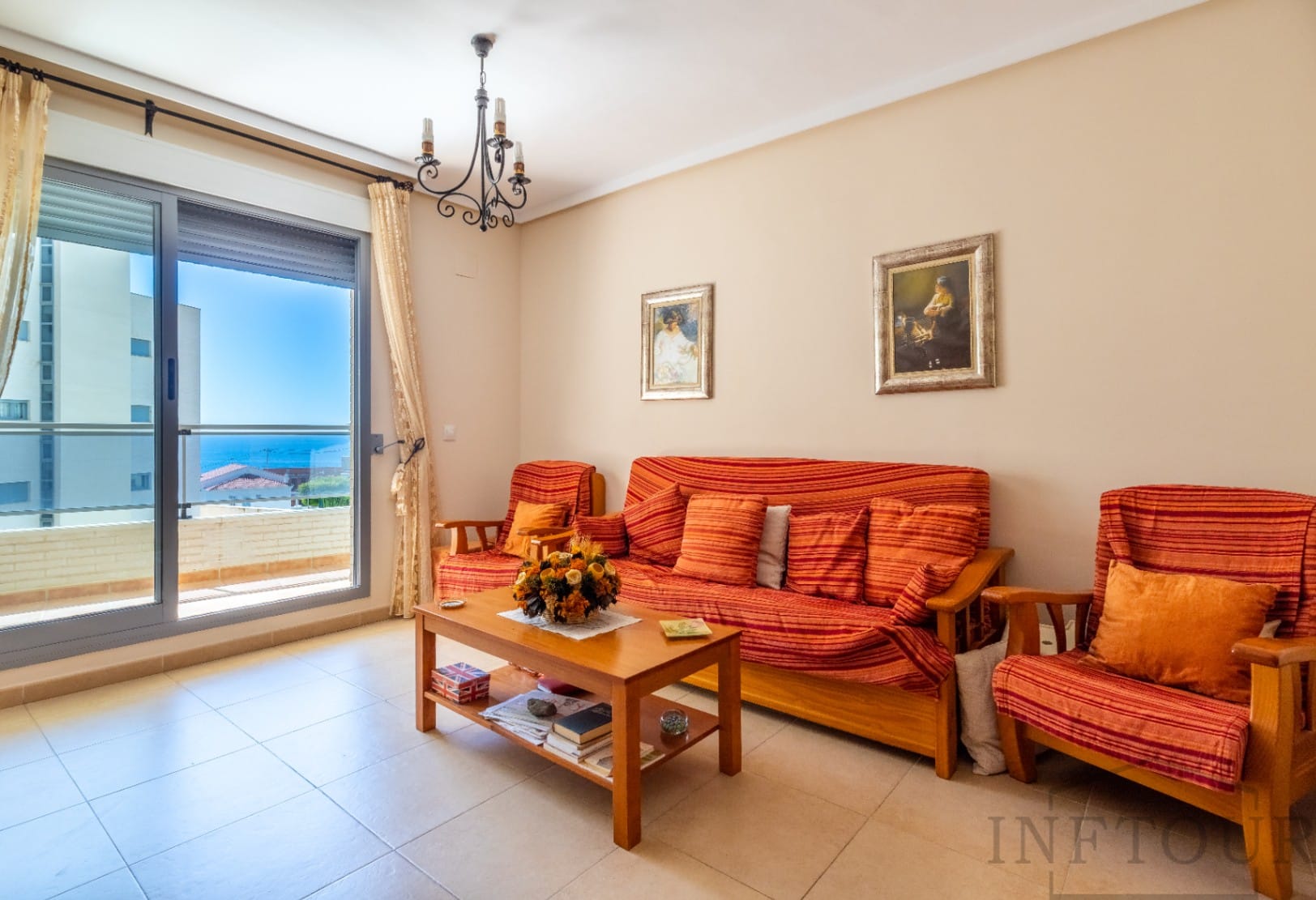 Apartment with sea views in the center of Calpe