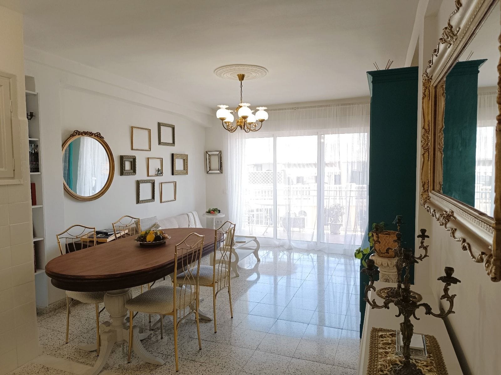 Apartamento renovado de 2 dormitorios en centro de Calpe