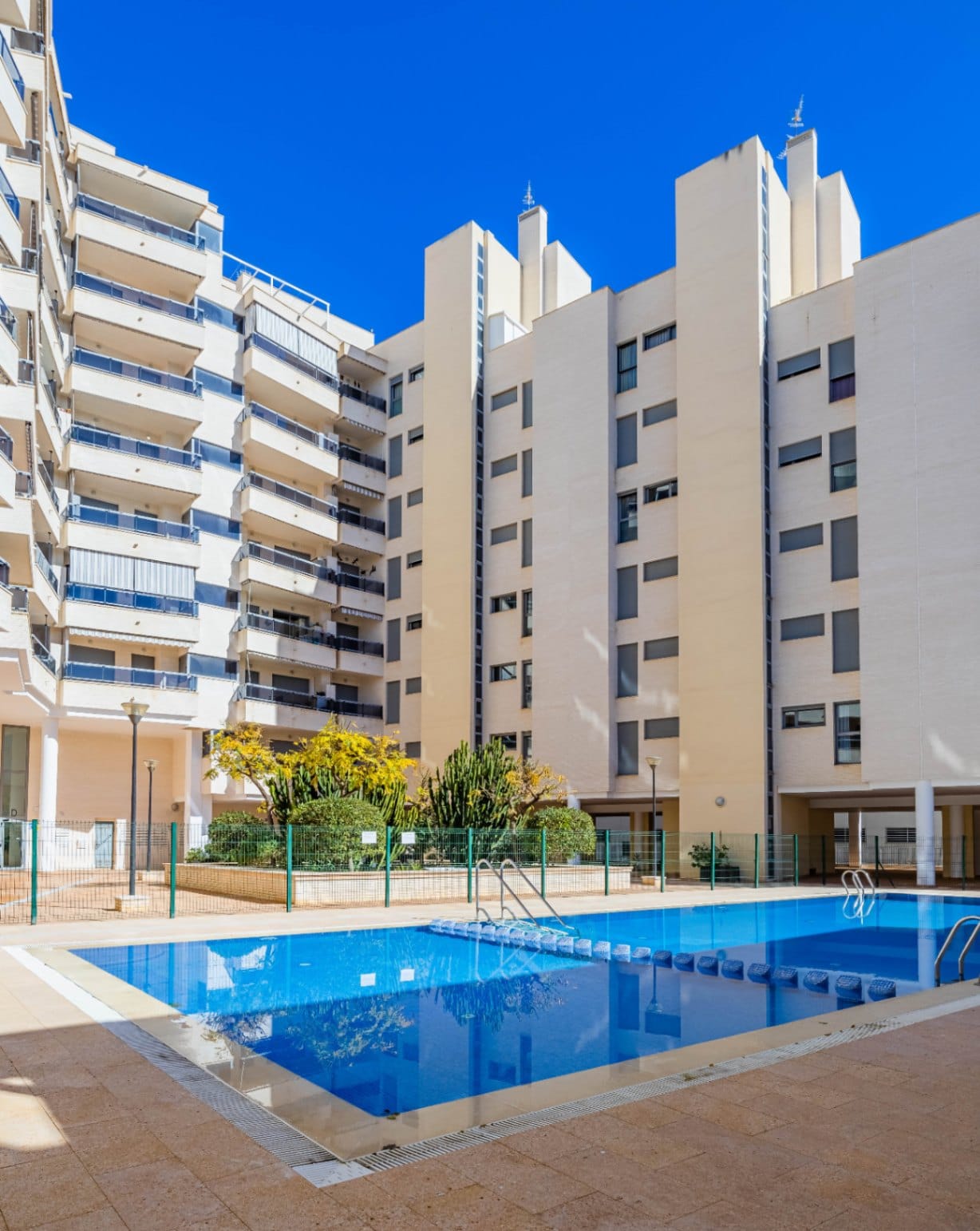Apartment with sea views in the center of Calpe