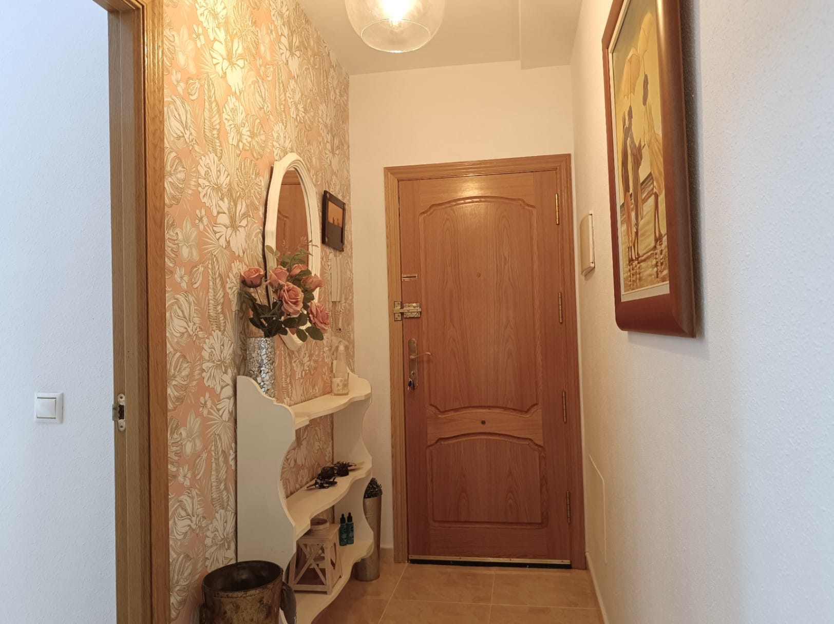 Amplio apartamento de 2 dormitorios y piscina en centro de Calpe