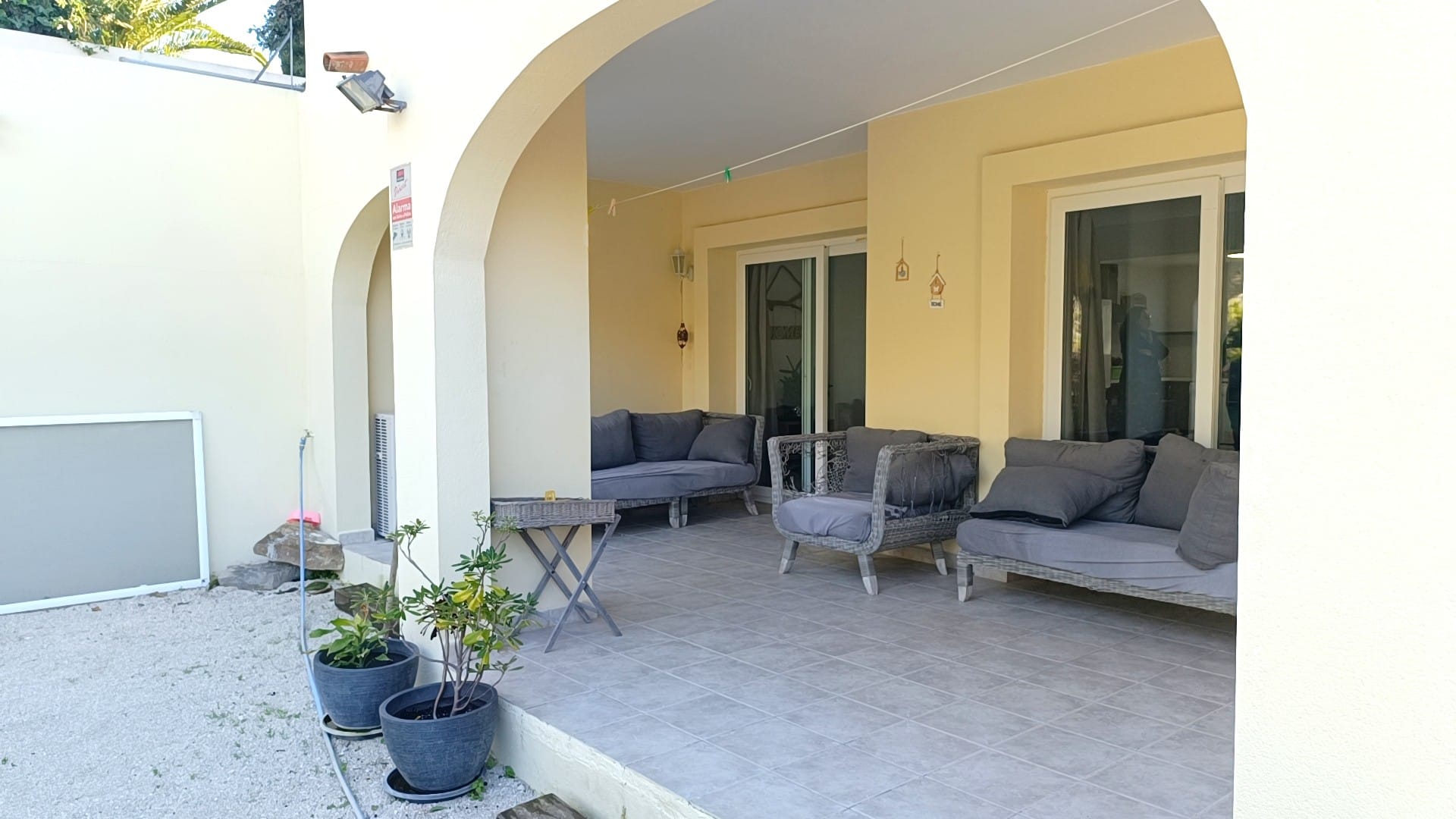 Adosado de 3 dormitorios con jardín, parking y piscina en Calpe