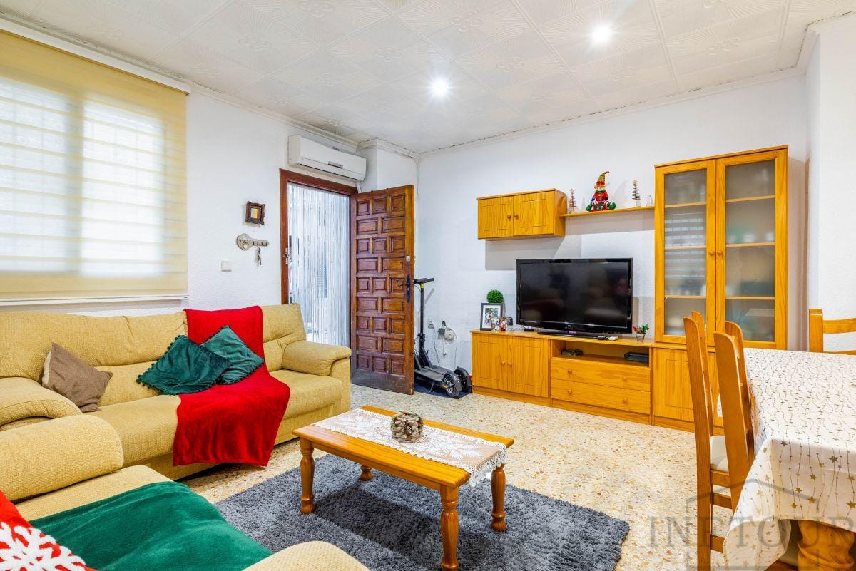 Apartamento in Sale in Les Deveses, Dénia, Alicante