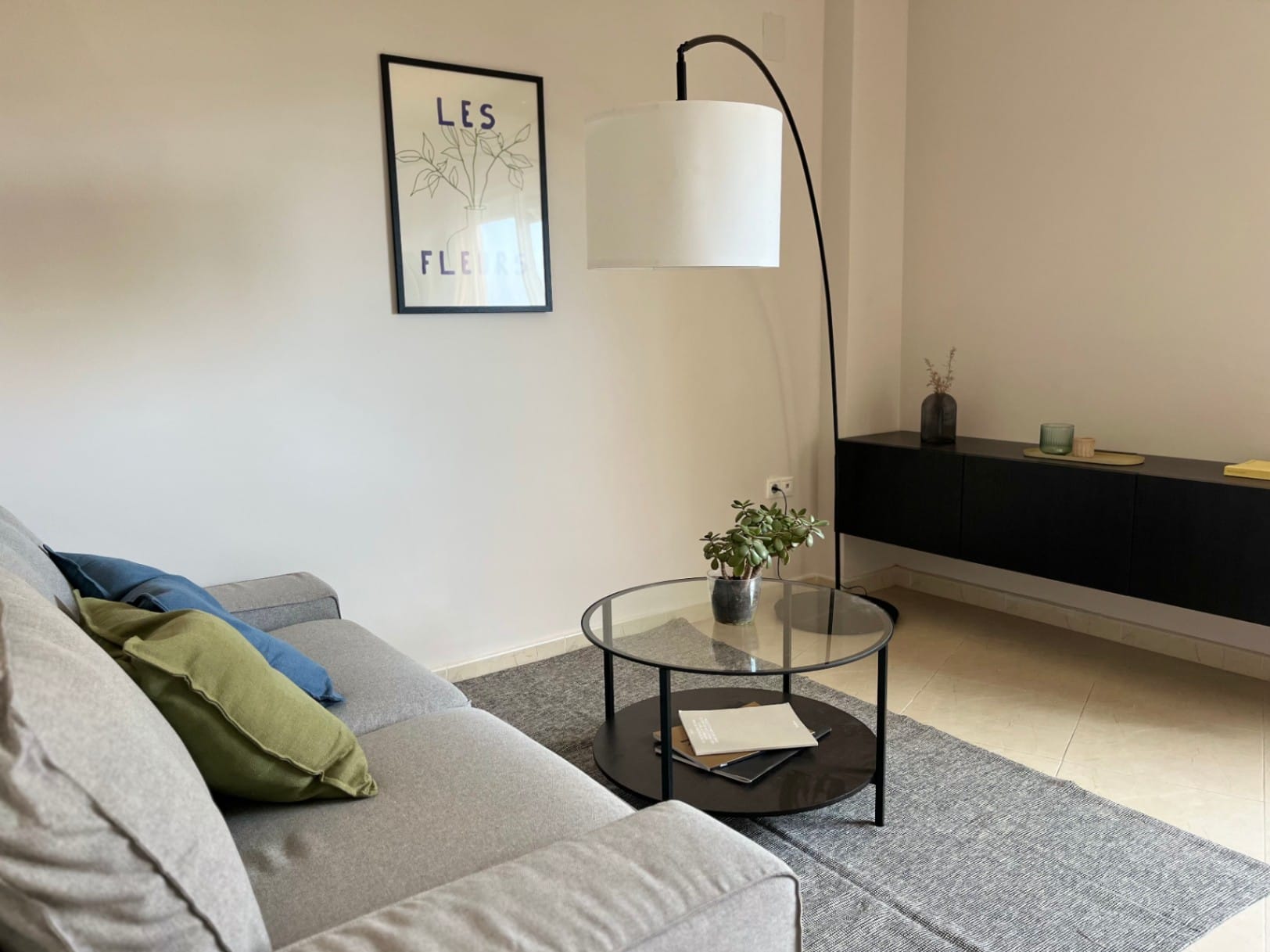 Apartamento con vistas al mar 2 dormitorios y 2 baños y parking, Calpe