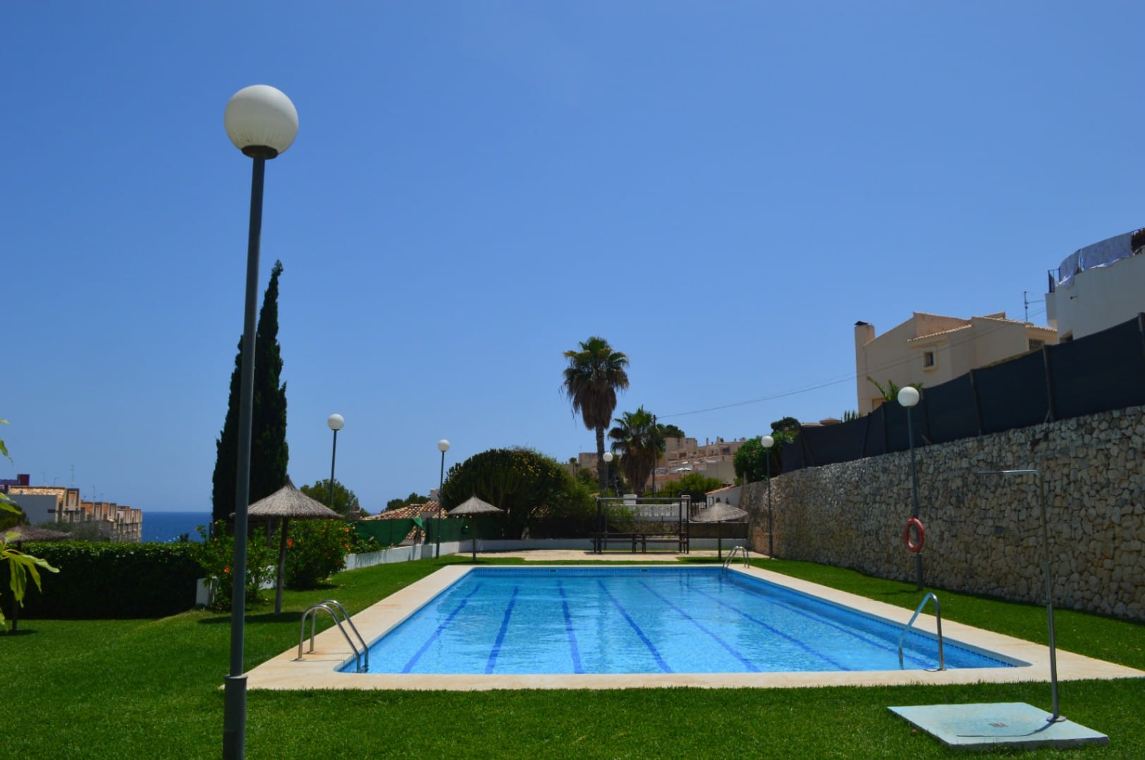 Apartamento con vistas al mar 2 dormitorios y 2 baños y parking, Calpe