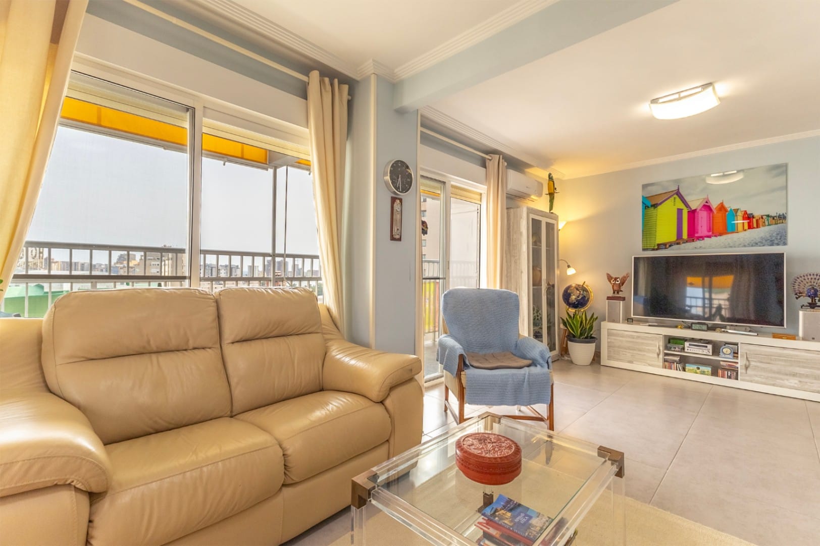 Apartamento reformado de 2 dormitorios con vistas al mar en Calpe