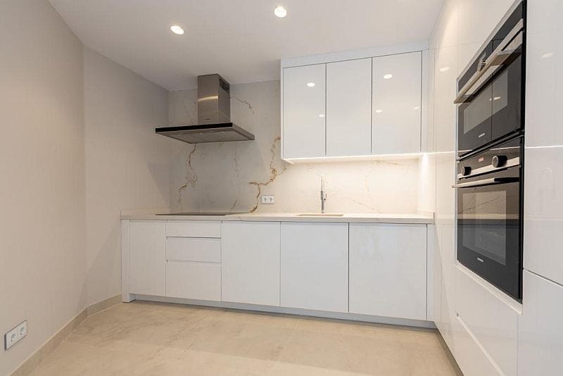 ÚLTIMO Chalet de lujo en venta en Benidorm con 4 habitaciones y piscina privada