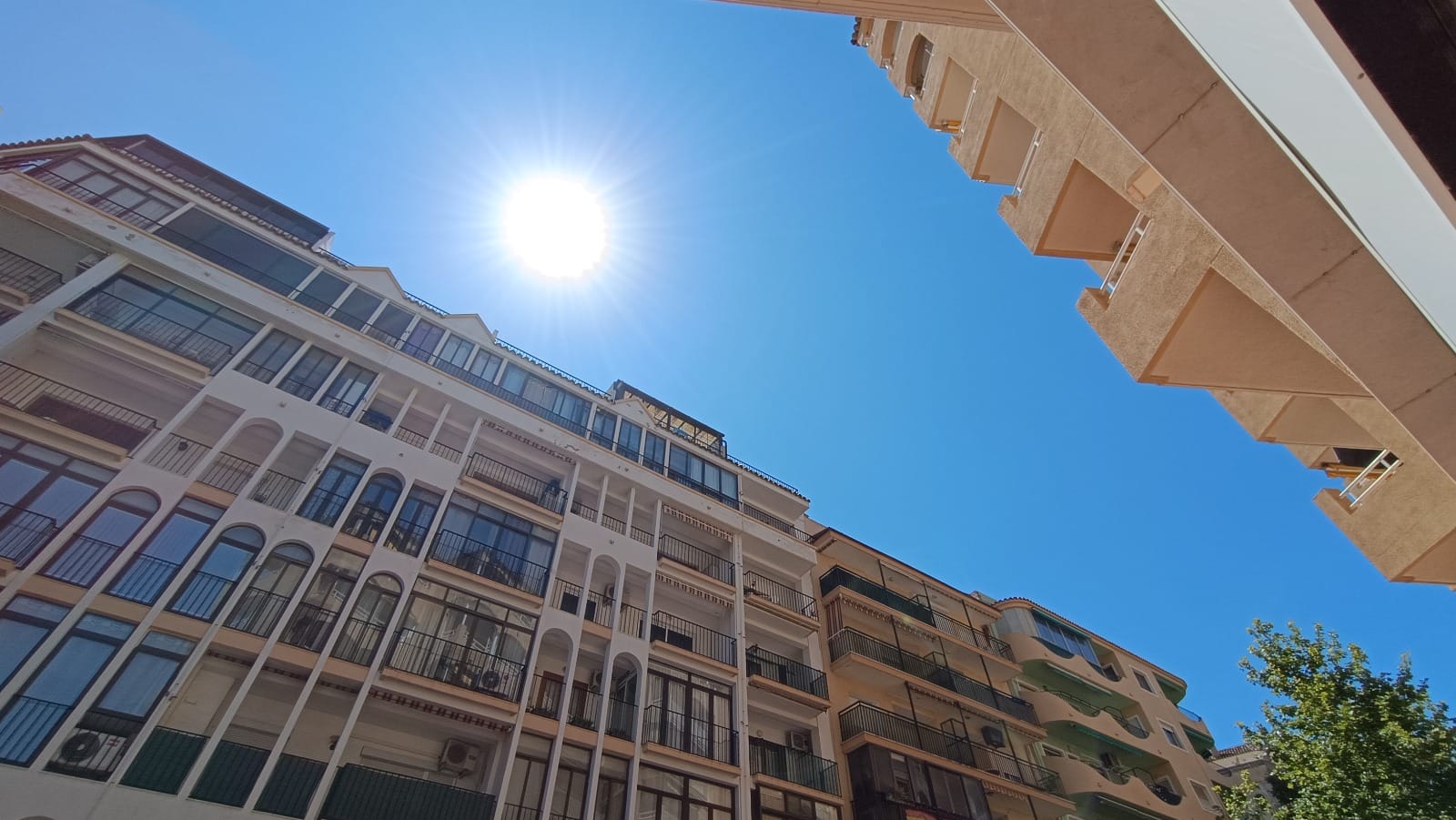 ¡Precioso ático a un paso de la Playa Arenal en Calpe!