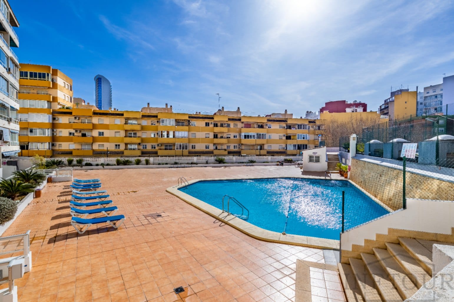 Ático de 3 dormitorios en el centro de Calpe con piscina