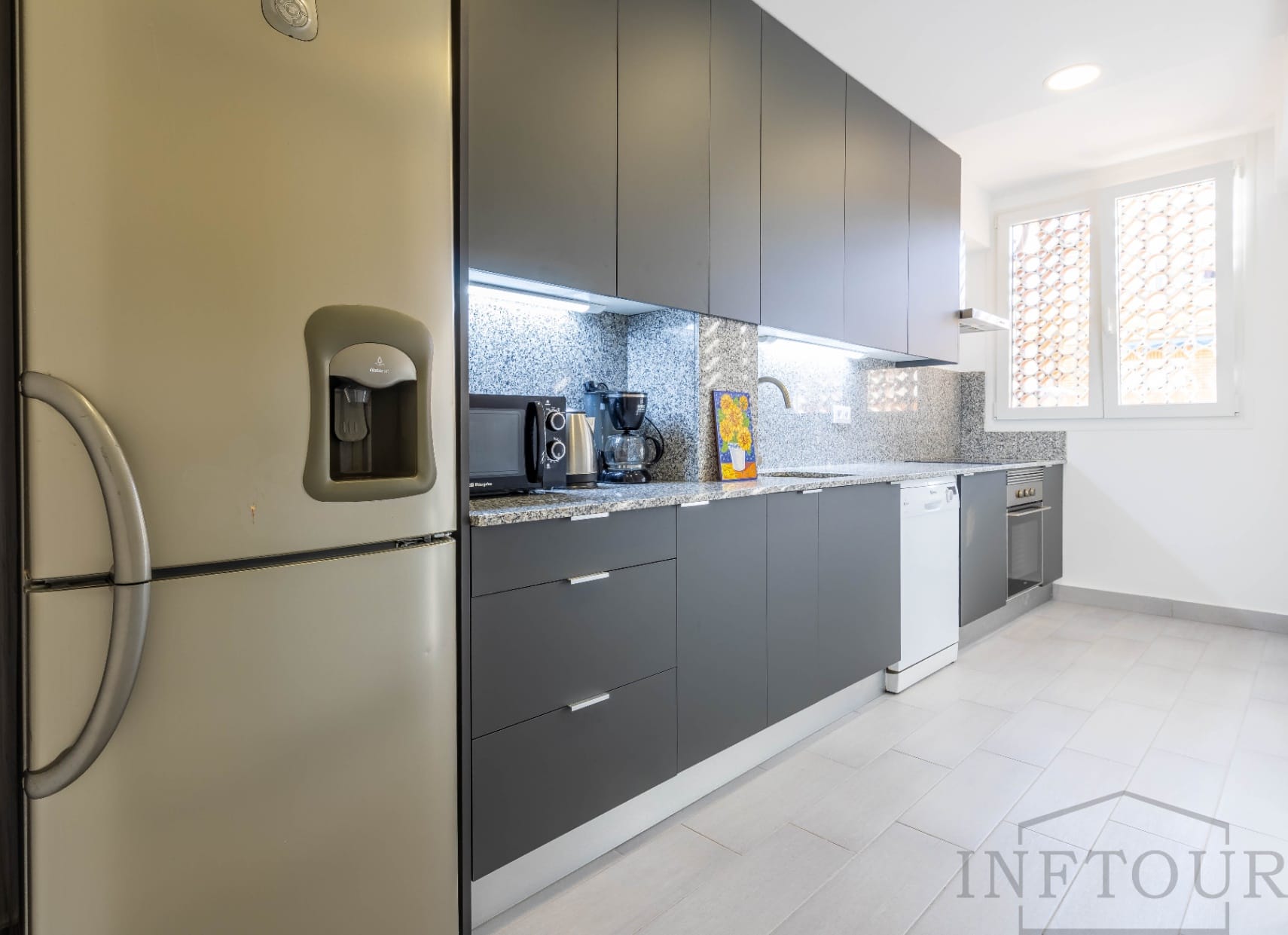 Apartamento de 2 dormitorios con piscina, cetro Calpe. Alquiler de temporada