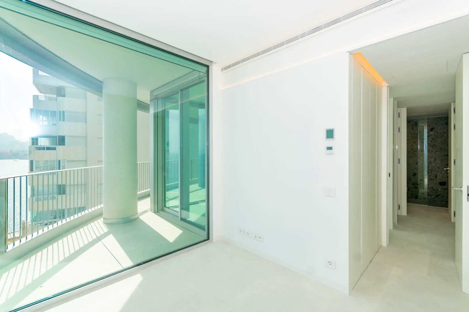APARTAMENTOS DE LUJO EN PRIMERA LÍNEA