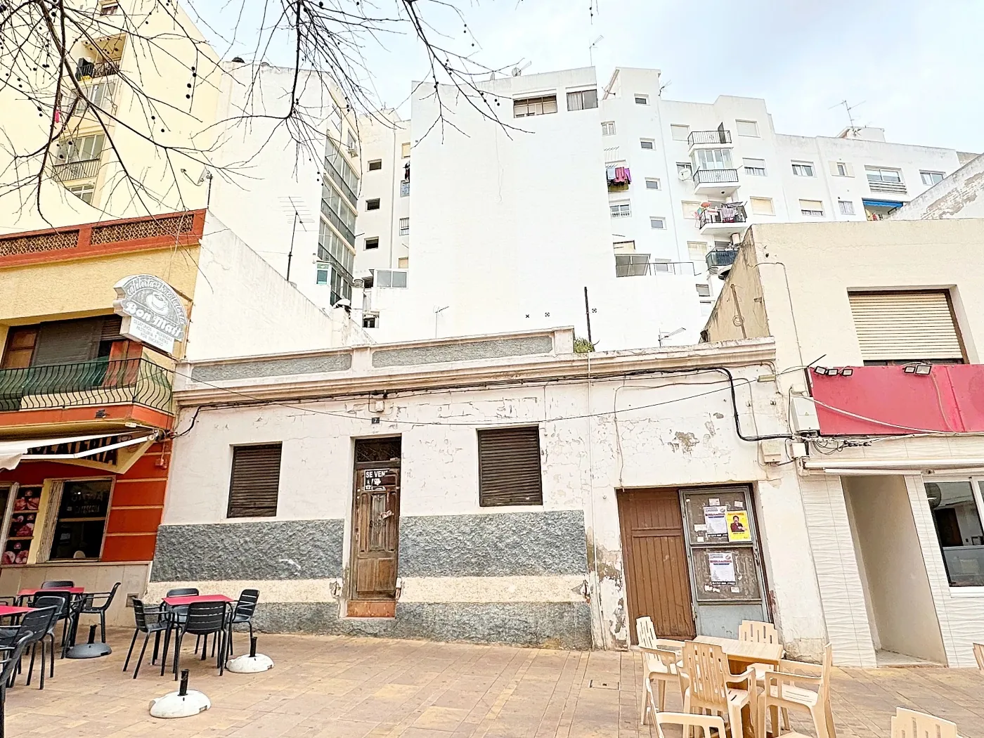 Solar para construcción de Pequeño edificio en pleno centro.