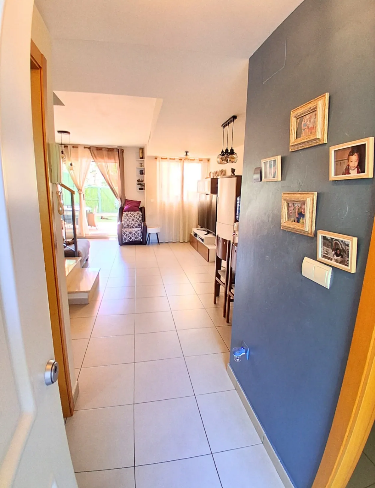 Encantador bungalow de 3 dormitorios cerca del mar