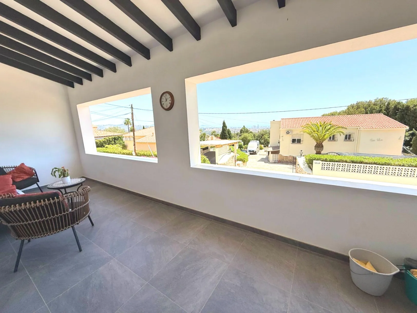Villa moderna en una sola planta , ideal para vivir todo el año