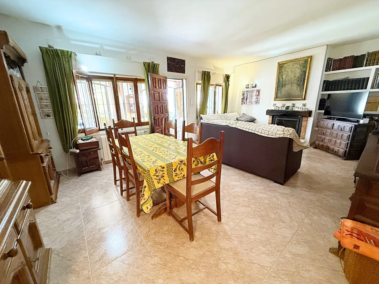 Encantadora Villa en Calpe con Vistas Panorámicas en Zona Residencial Exclusiva