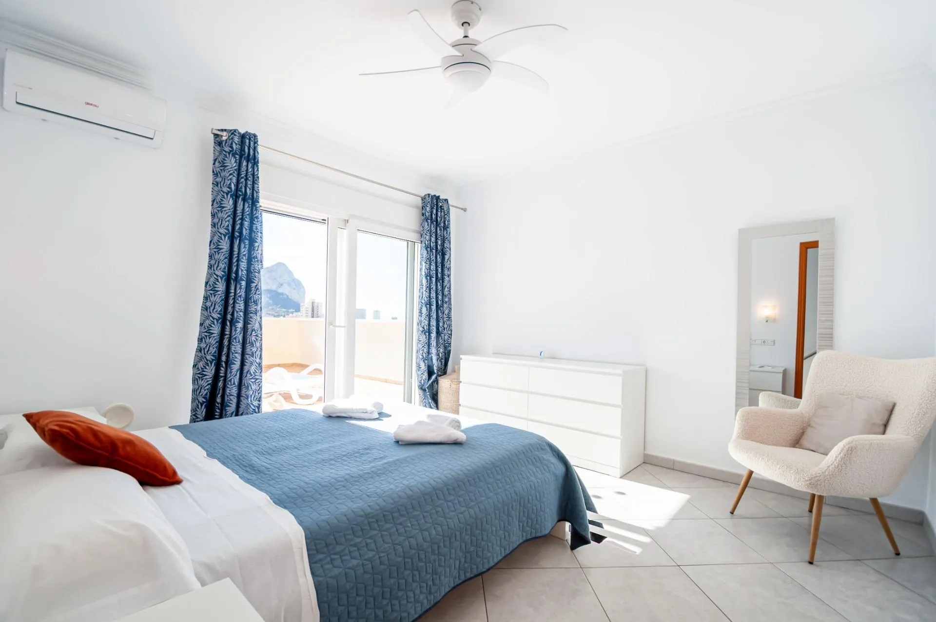 Venta. Chalet/Villa en Calpe