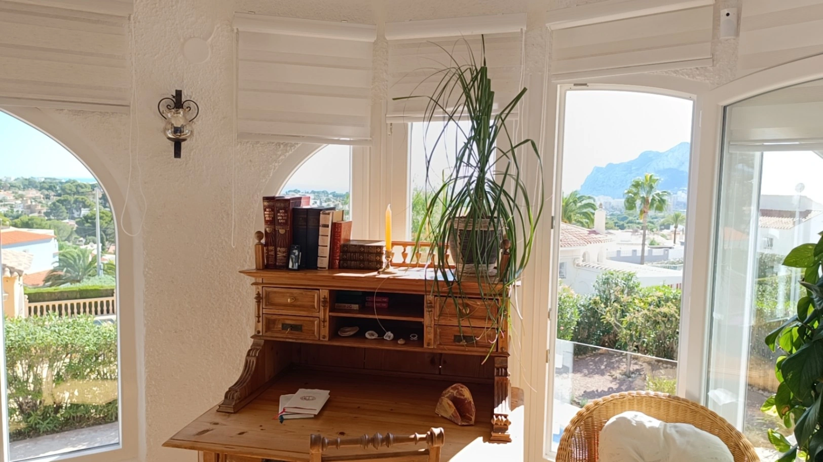 Chalet con 4 dormitorios, vistas al mar, piscina y en Calpe