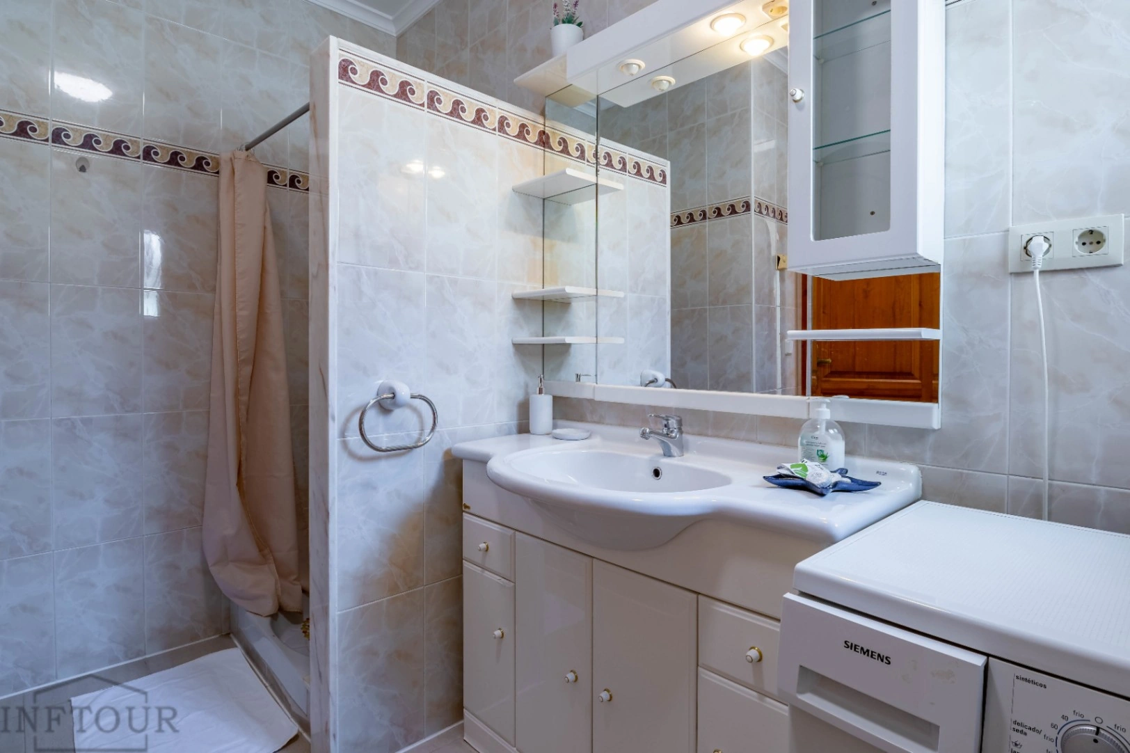 Villa mediterránea con piscina en Calpe – Empedrola